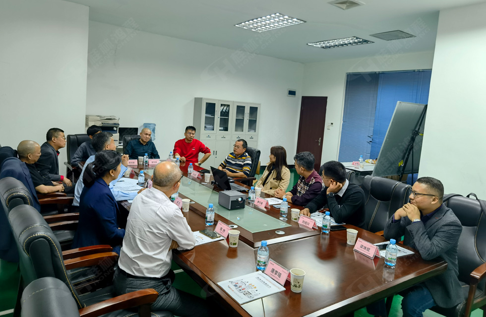 廣西塑料行業(yè)協(xié)會一行蒞臨桂林鴻程參觀指導！