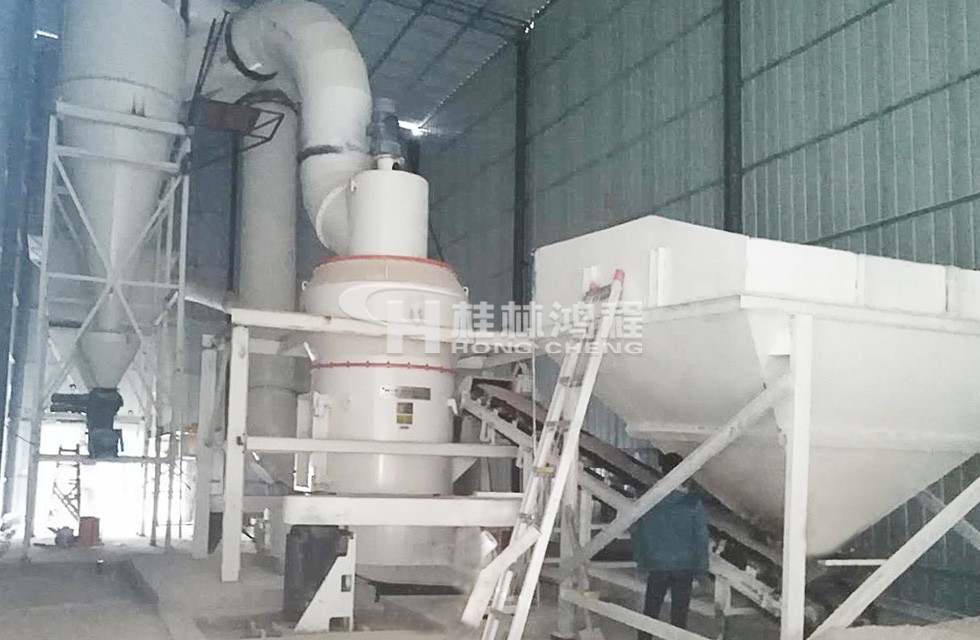 200目滑石雷蒙機(jī)設(shè)備HC1700擺式磨粉機(jī) 200目滑石雷蒙機(jī)設(shè)備HC1700擺式磨粉機(jī)內(nèi)蒙古客戶(hù)